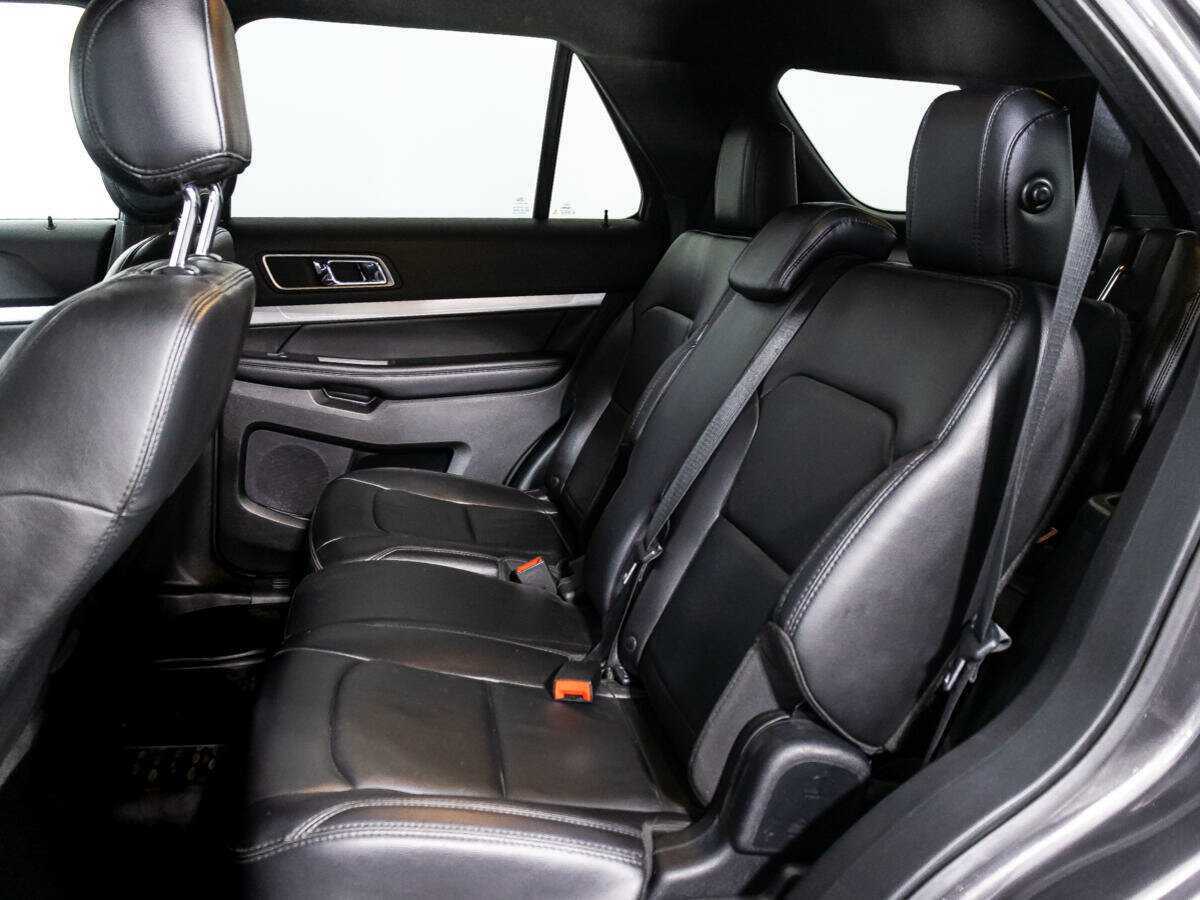 Купить Ford Explorer, 2017, 141 500 км, фото №10