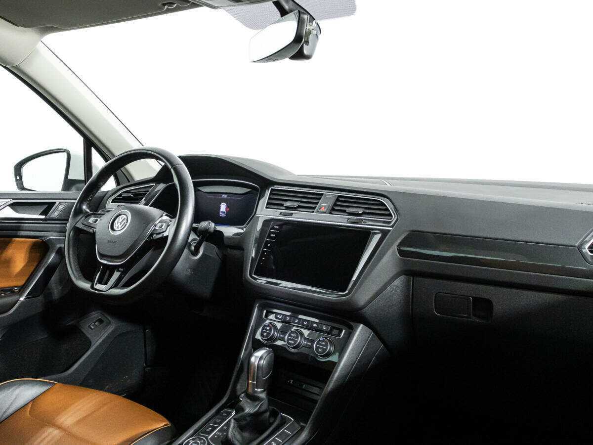 Купить Volkswagen Tiguan, 2017, 77 591 км, фото №9