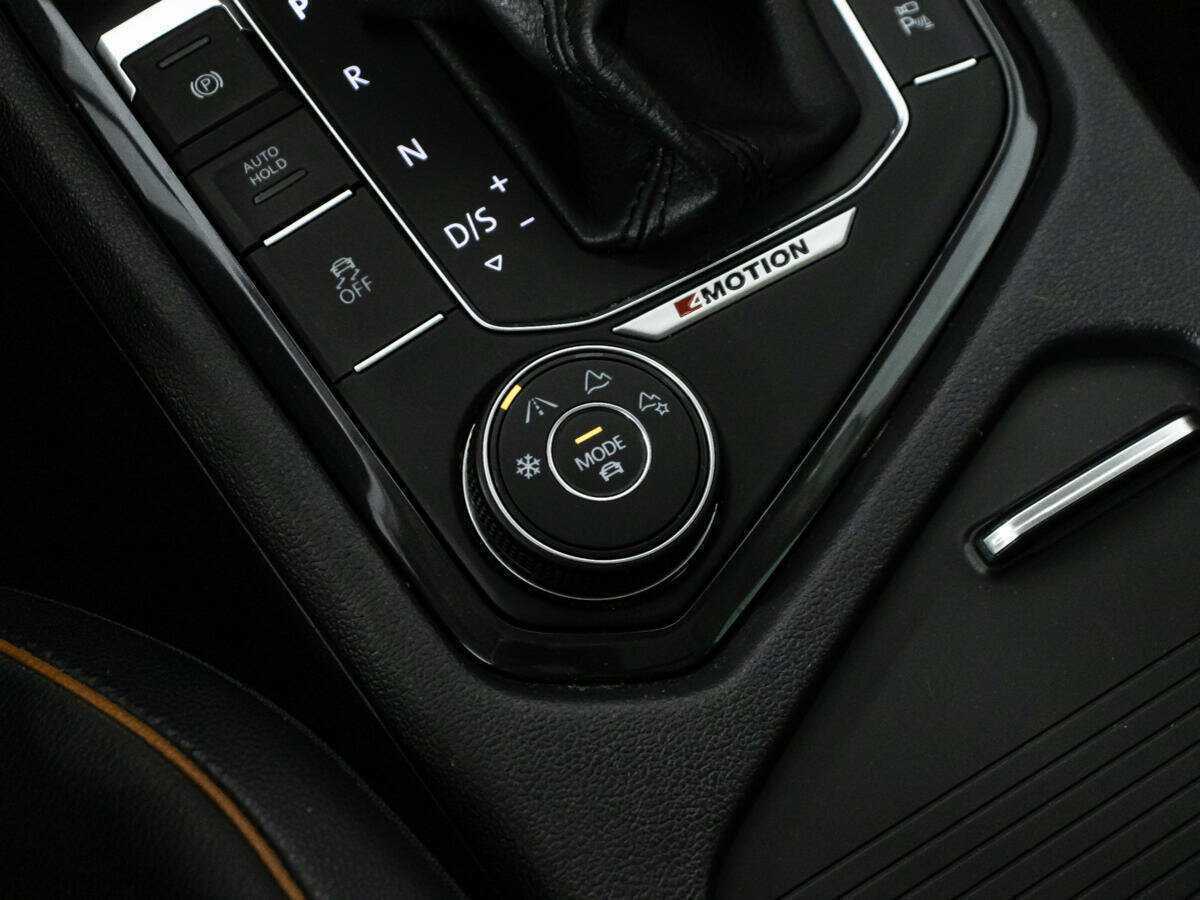 Купить Volkswagen Tiguan, 2017, 77 591 км, фото №17