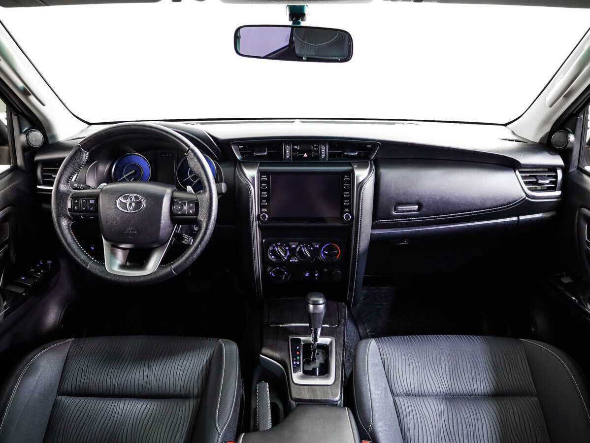 Купить Toyota Fortuner, 2021, 31 000 км, фото №9