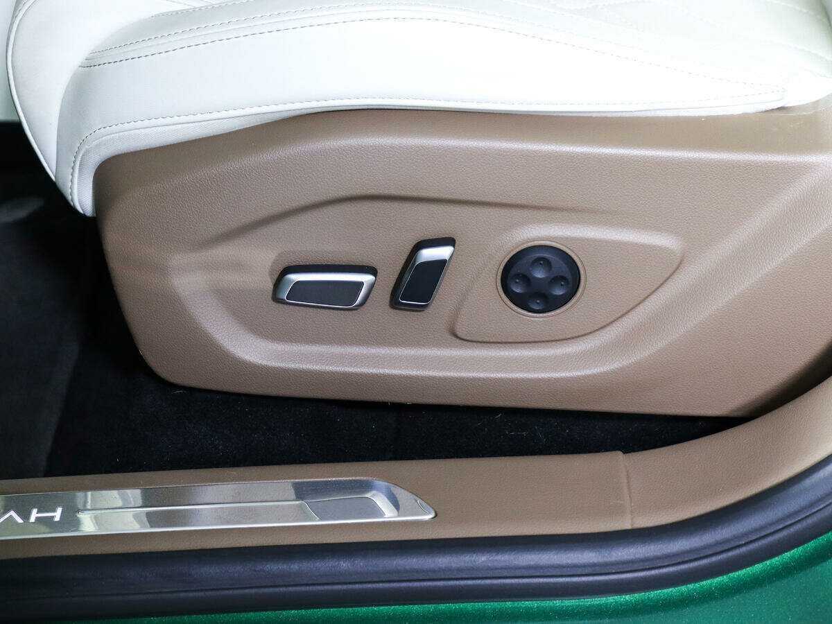 Купить Voyah Free EVR, 2022, 19 591 км, фото №17