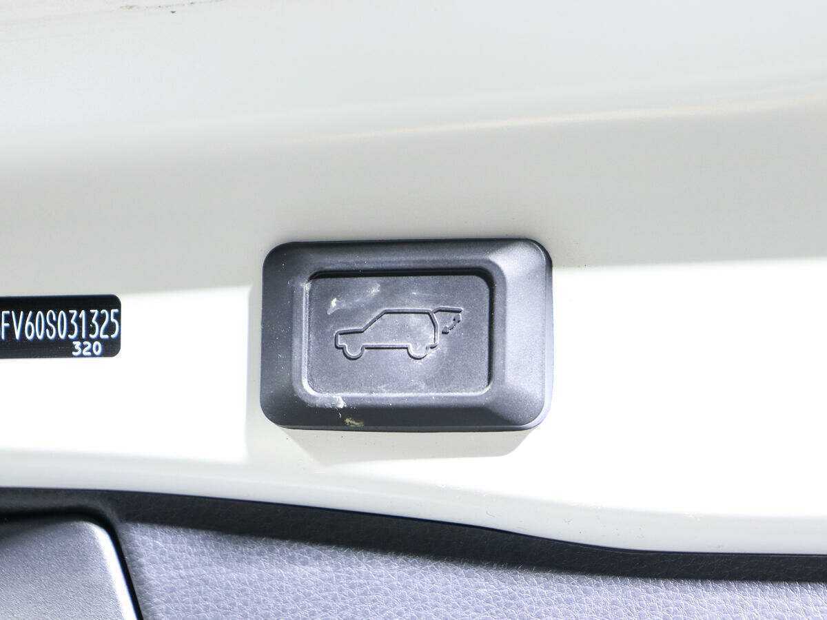 Купить Toyota RAV4, 2021, 64 123 км, фото №18