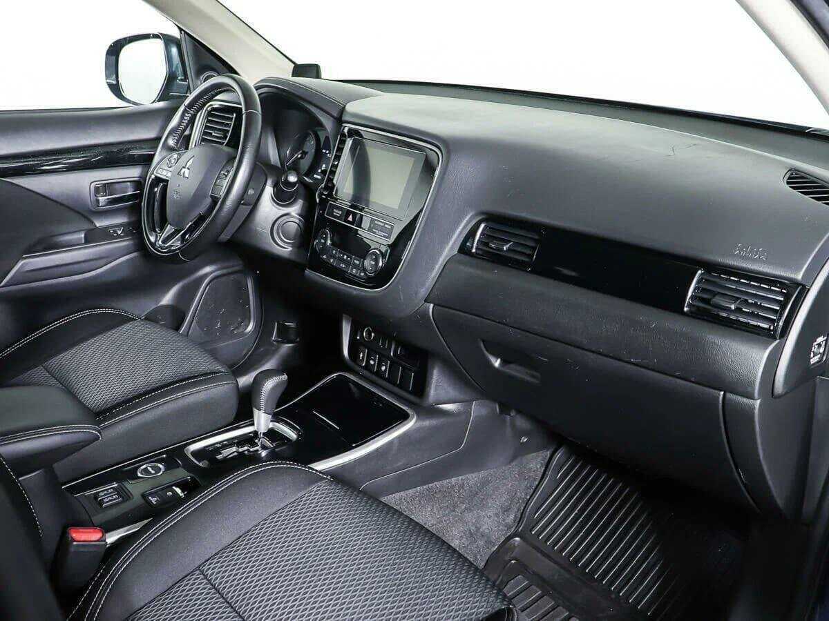 Купить Mitsubishi Outlander, 2019, 83 458 км, фото №9