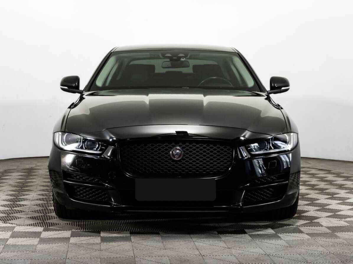 Jaguar XE