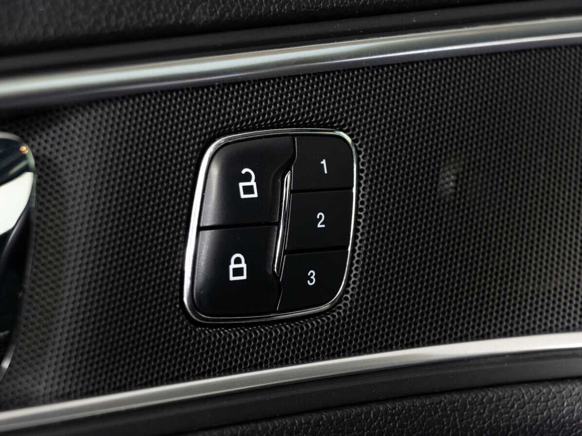 Купить Ford Explorer, 2016, 130 019 км, фото №19