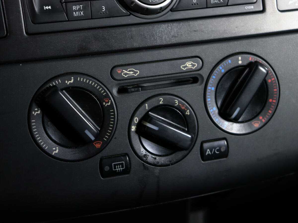 Купить Nissan Tiida, 2007, 197 487 км, фото №14