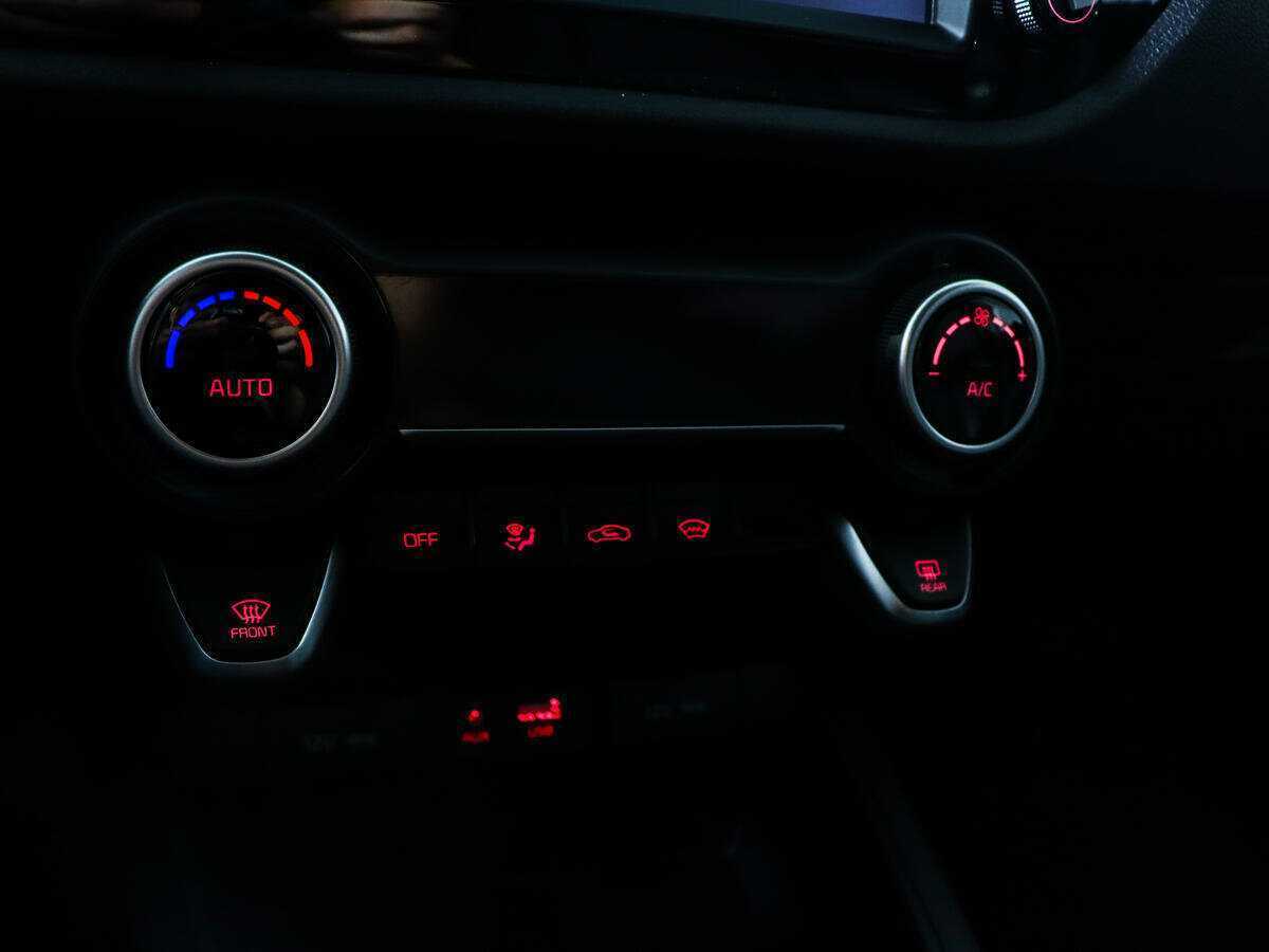 Купить Kia Rio X-Line, 2020, 77 252 км, фото №14