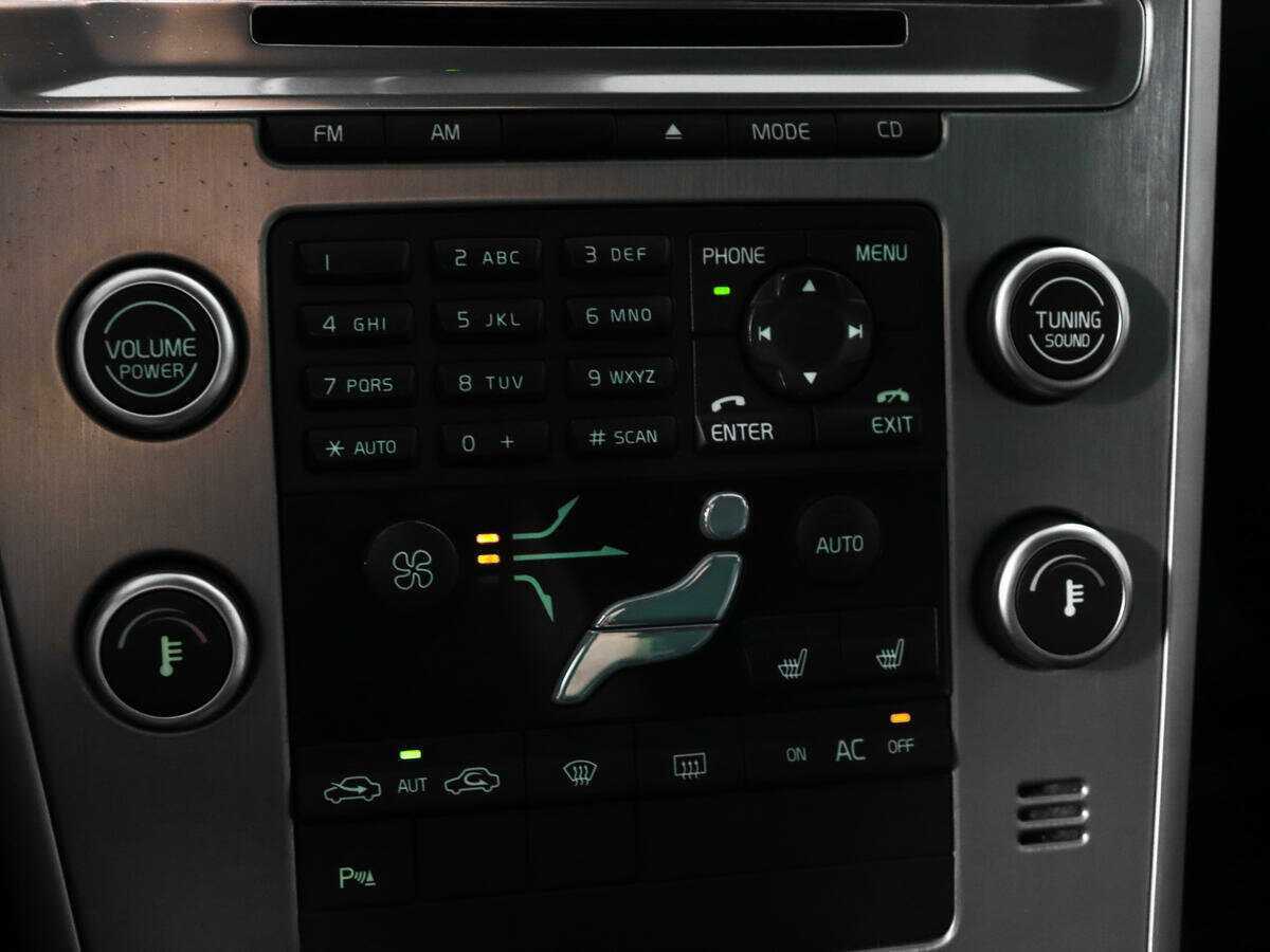 Купить Volvo XC60, 2010, 296 708 км, фото №13