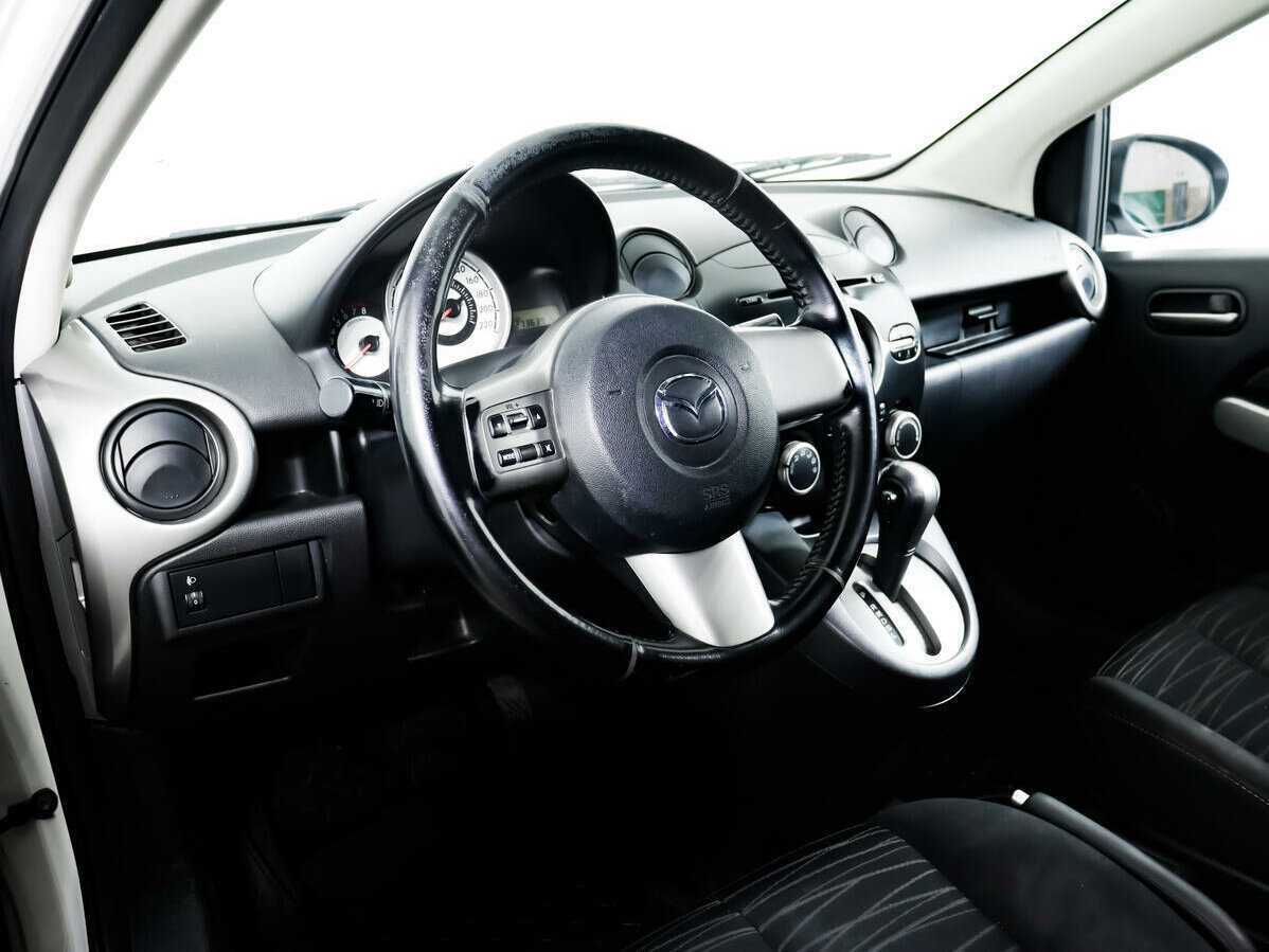 Купить Mazda 2, 2009, 273 606 км, фото №12