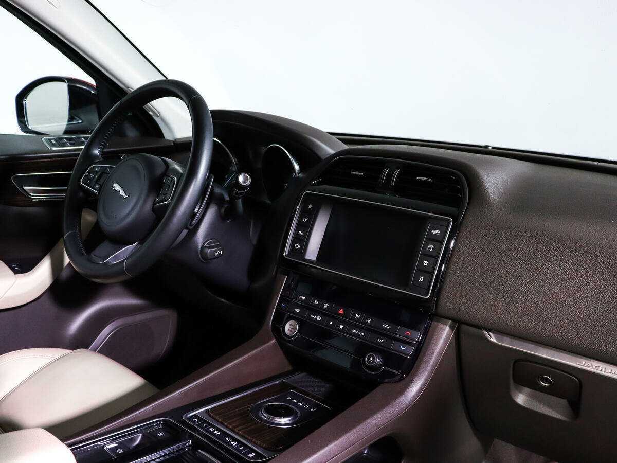 Купить Jaguar F-Pace, 2016, 127 495 км, фото №7