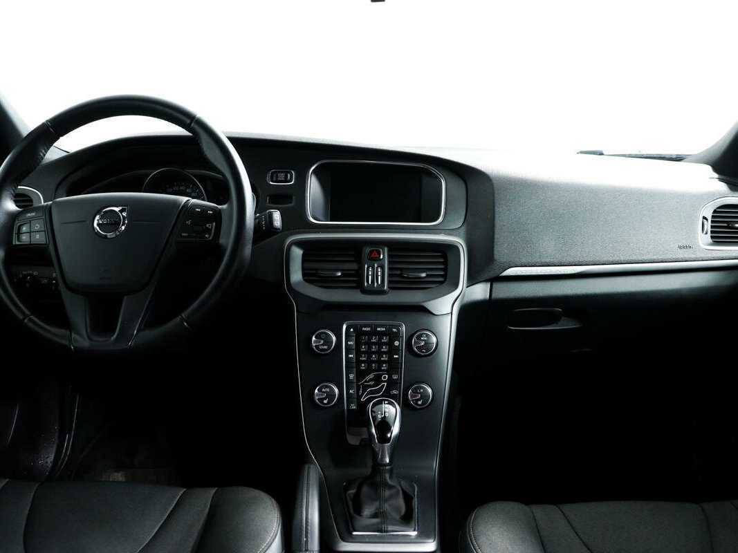 Купить Volvo V40 Cross Country, 2017, 81 301 км, фото №11