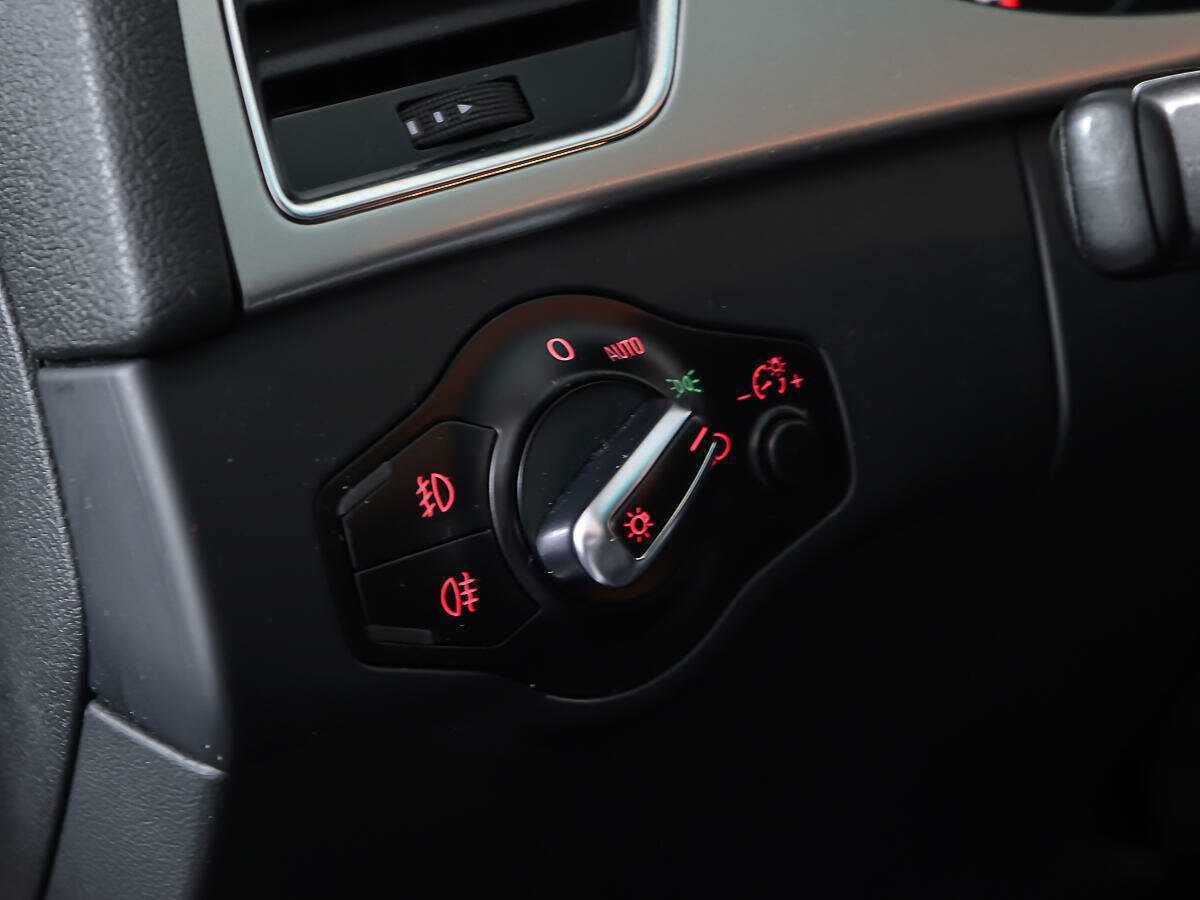 Купить Audi A4, 2011, 153 914 км, фото №17