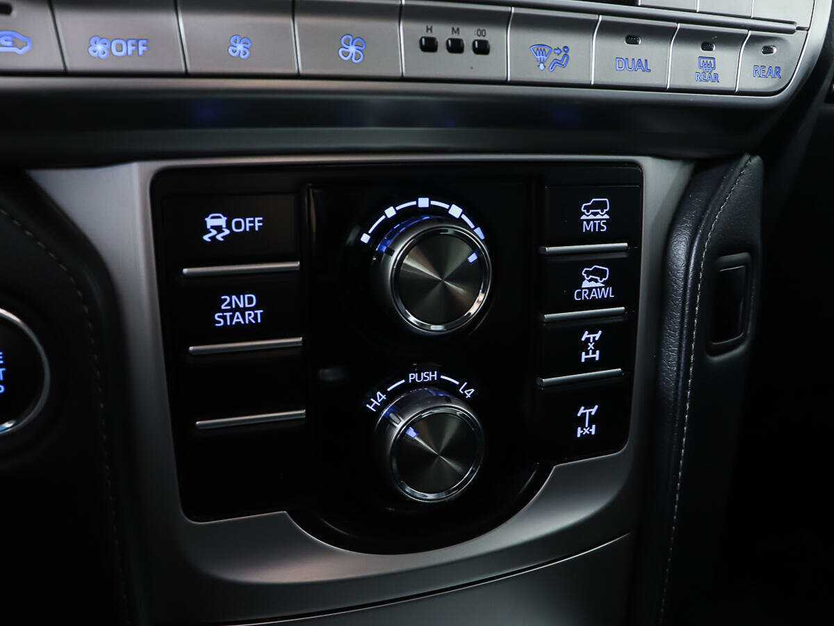 Купить Toyota Land Cruiser Prado, 2020, 51 500 км, фото №18