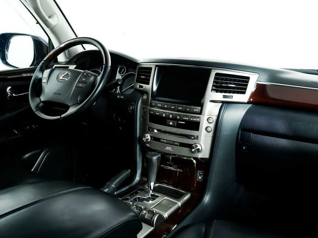 Купить Lexus LX 570, 2014, 240 993 км, фото №9