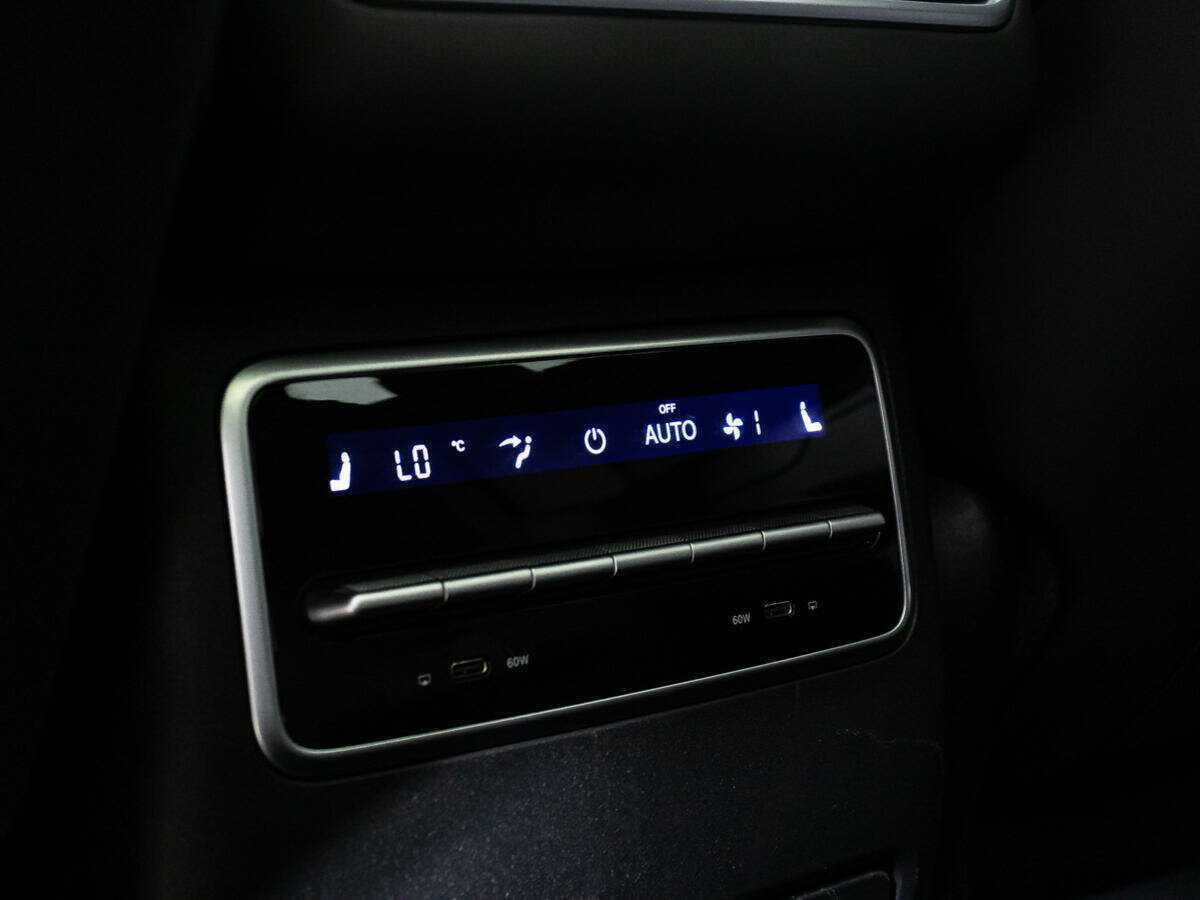 Купить LiXiang L7, 2023, 45 991 км, фото №24