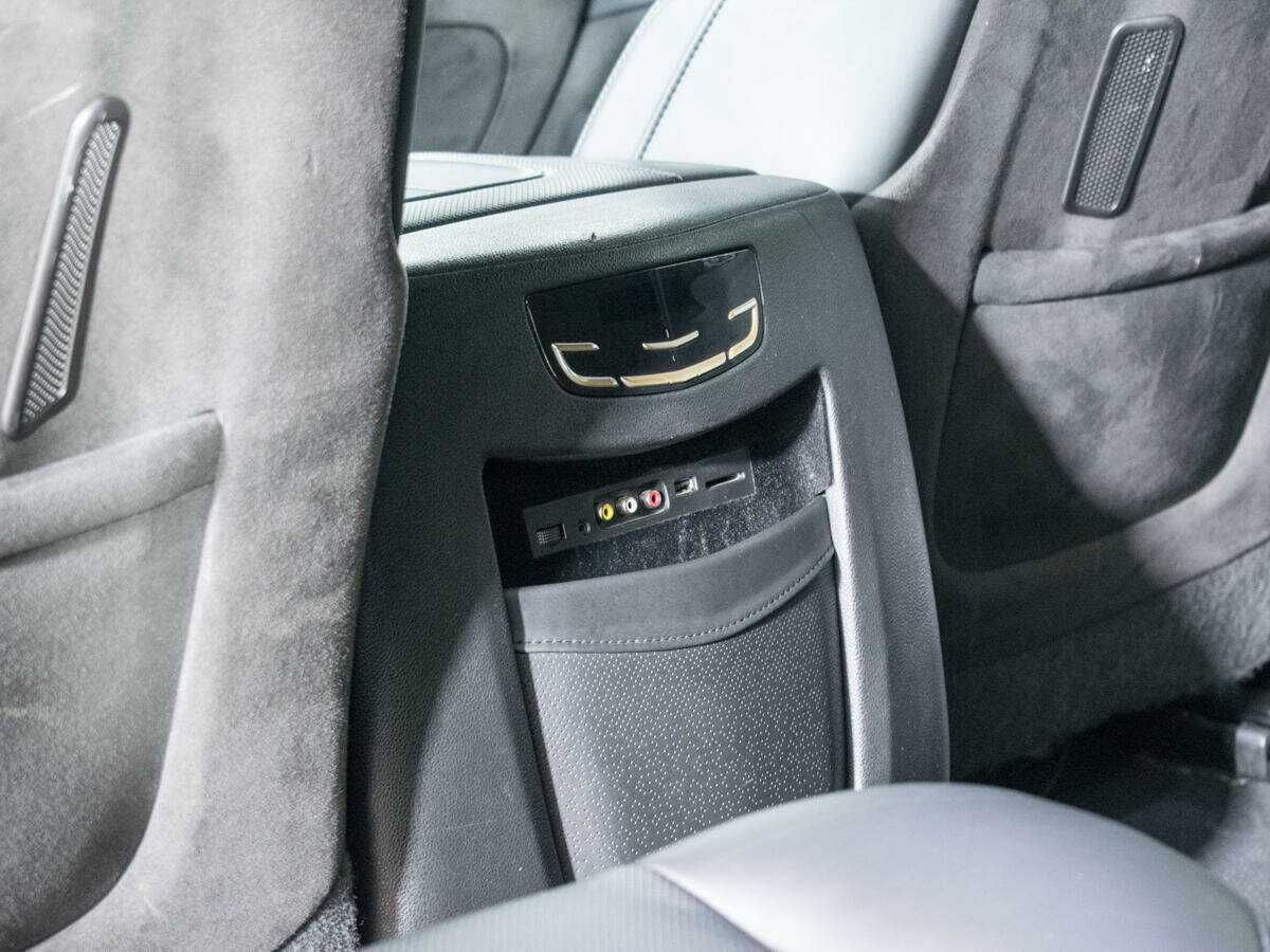 Купить Cadillac Escalade, 2015, 68 160 км, фото №15