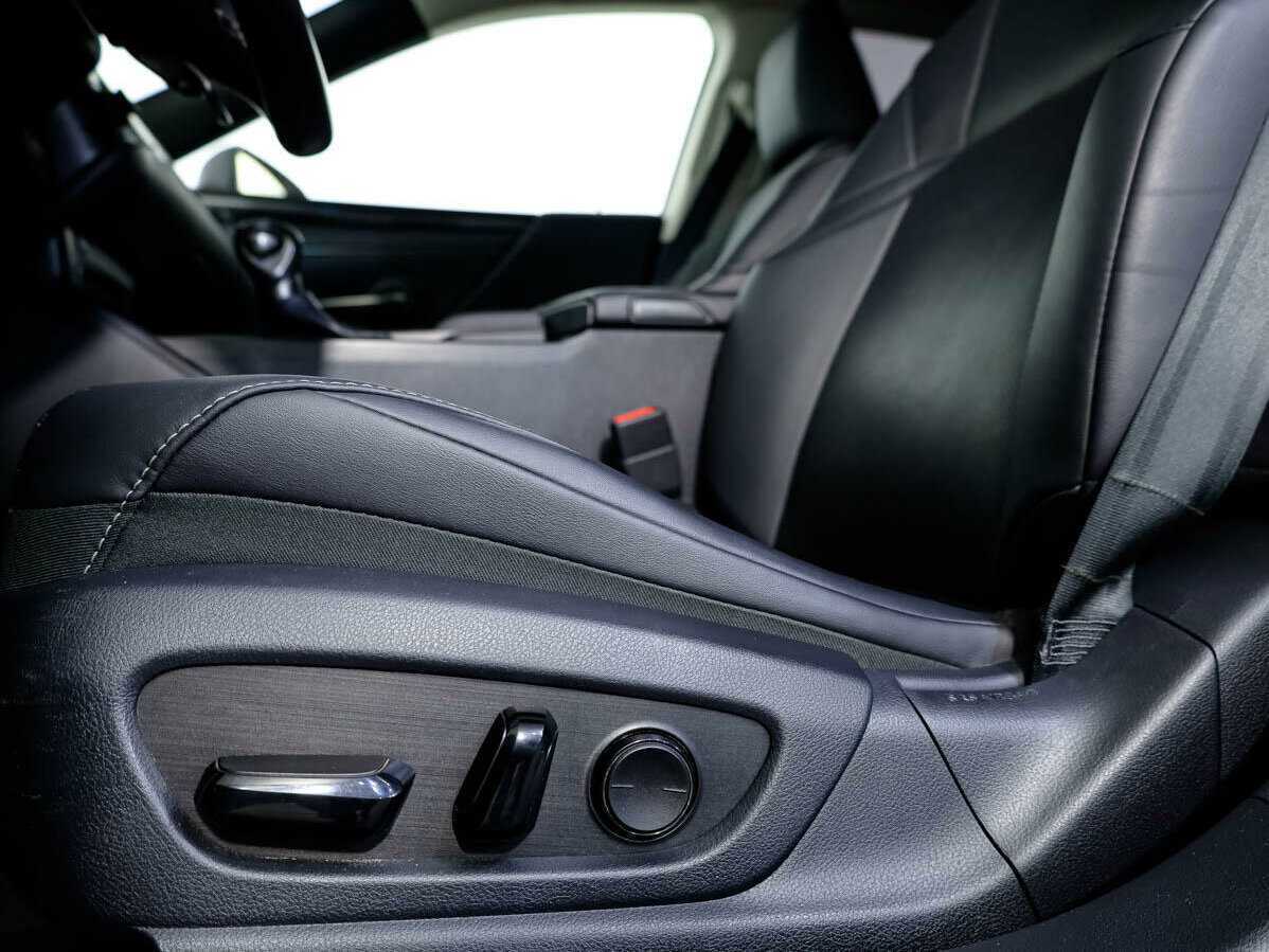 Купить Lexus ES 250, 2018, 102 125 км, фото №20