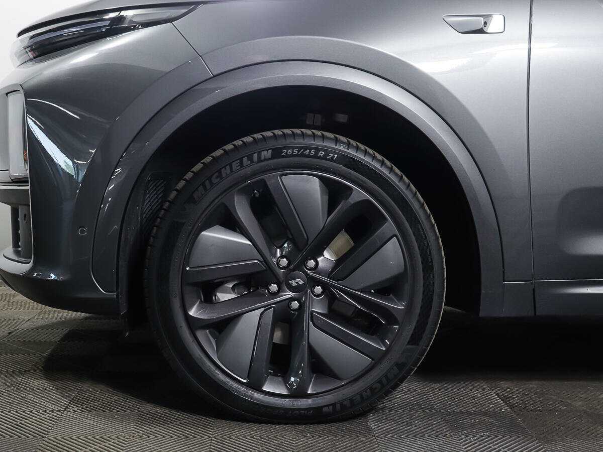 Купить LiXiang L7, 2023, 14 000 км, фото №30