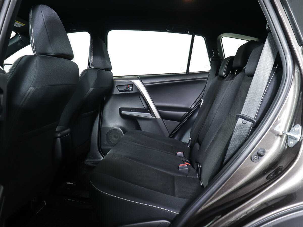 Купить Toyota RAV4, 2018, 48 714 км, фото №9