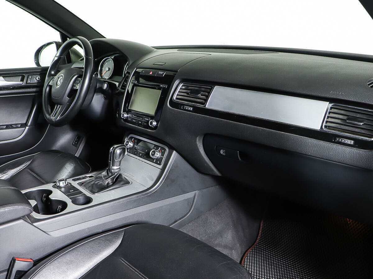 Купить Volkswagen Touareg, 2011, 137 400 км, фото №11