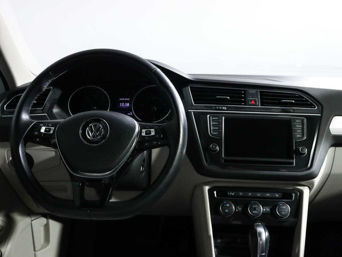 Купить Volkswagen Tiguan, 2017, 107 600 км, фото №10