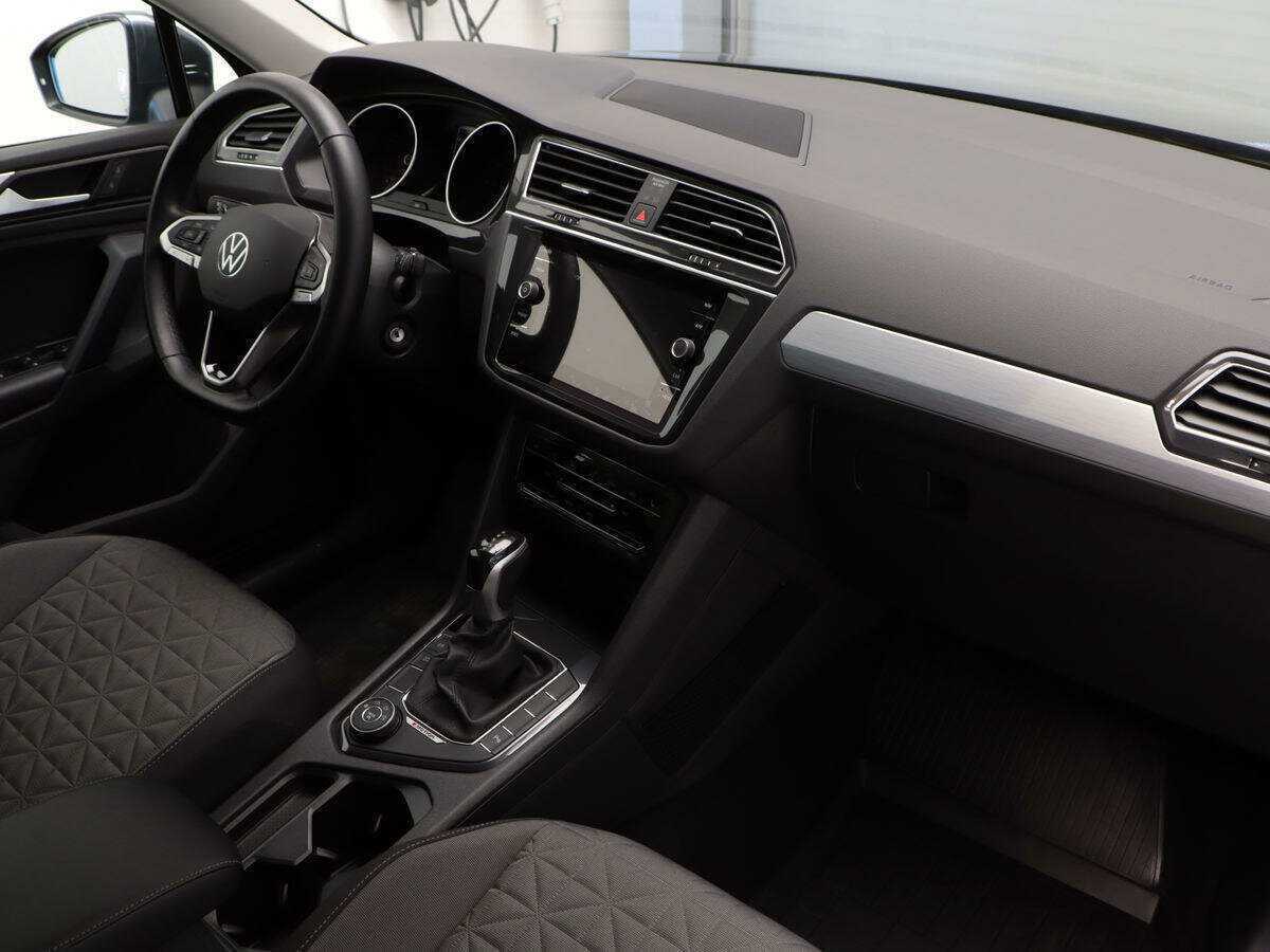 Купить Volkswagen Tiguan, 2022, 6 950 км, фото №7