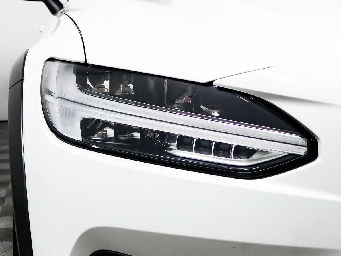 Купить Volvo V90 Cross Country, 2019, 130 225 км, фото №15
