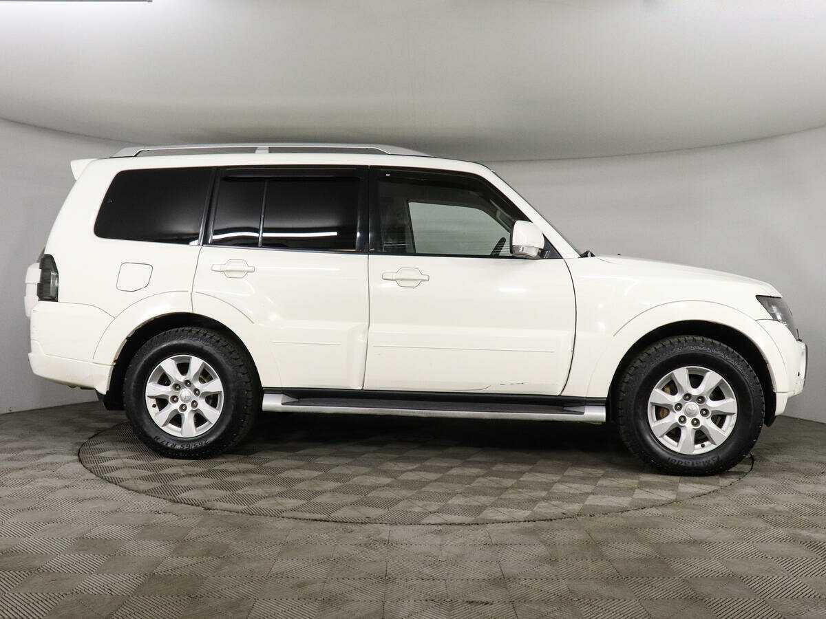 Купить Mitsubishi Pajero, 2011, 239 343 км, фото №4