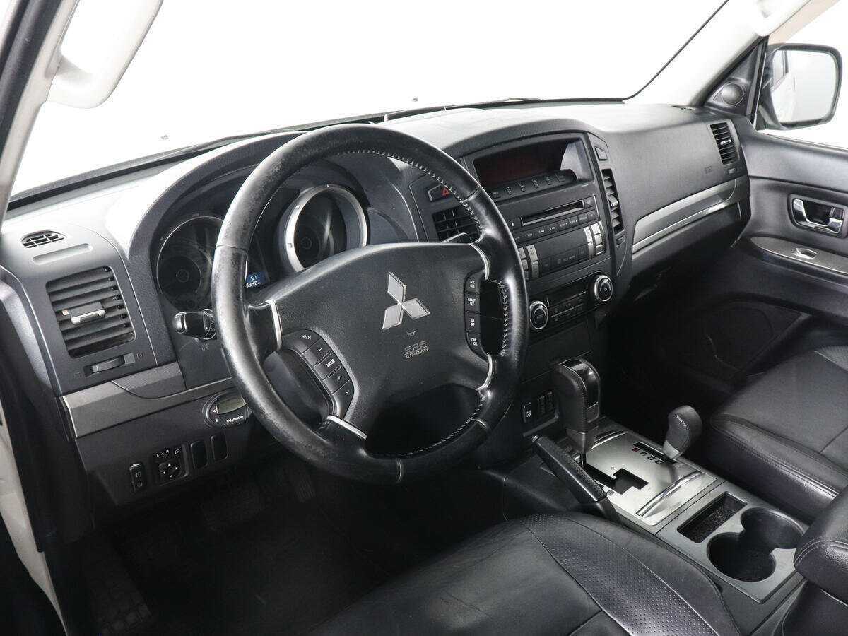 Купить Mitsubishi Pajero, 2011, 239 343 км, фото №9