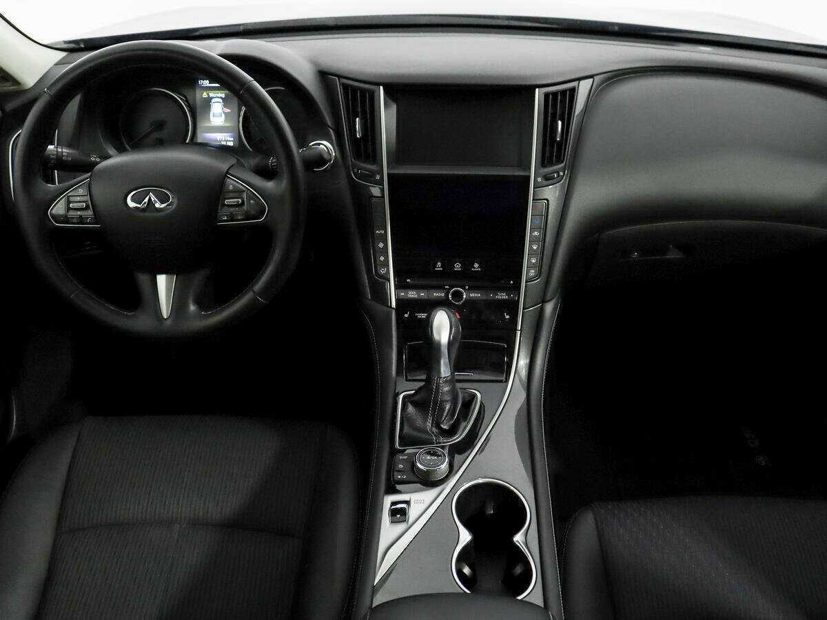 Купить Infiniti Q50, 2015, 97 313 км, фото №14