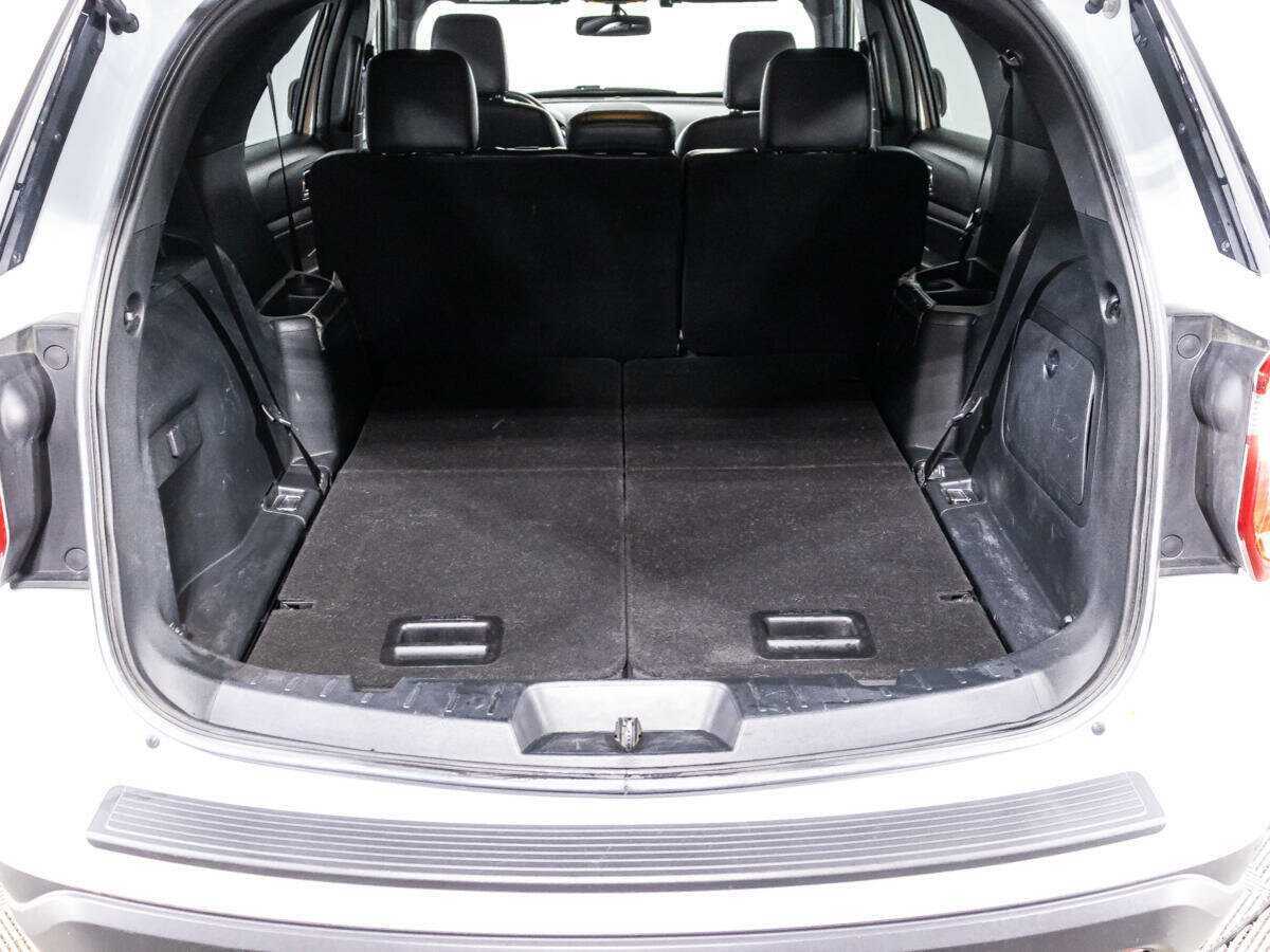 Купить Ford Explorer, 2019, 119 928 км, фото №14