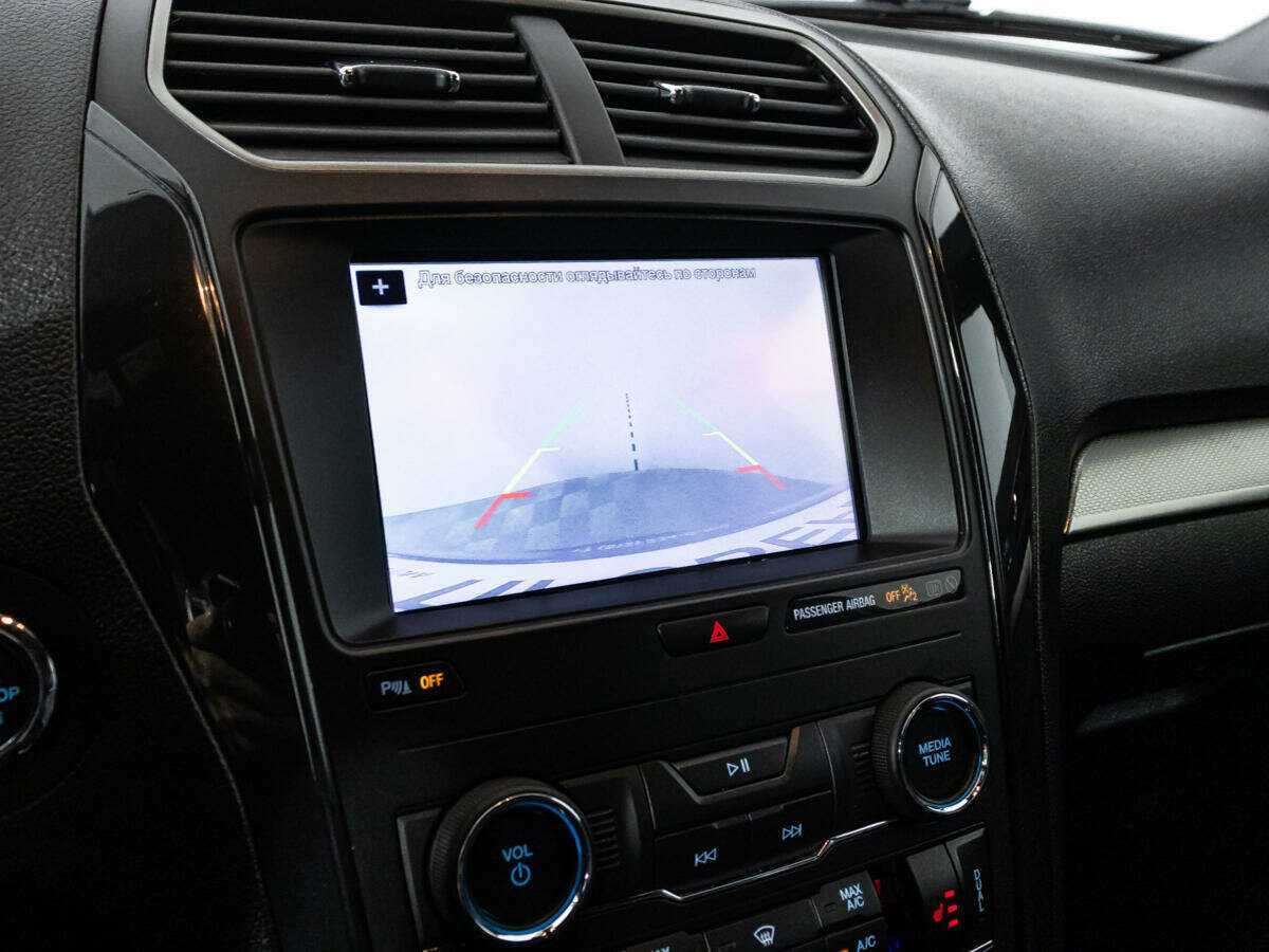 Купить Ford Explorer, 2019, 119 928 км, фото №16
