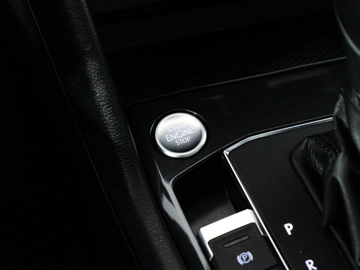 Купить Volkswagen Tiguan, 2018, 49 500 км, фото №17