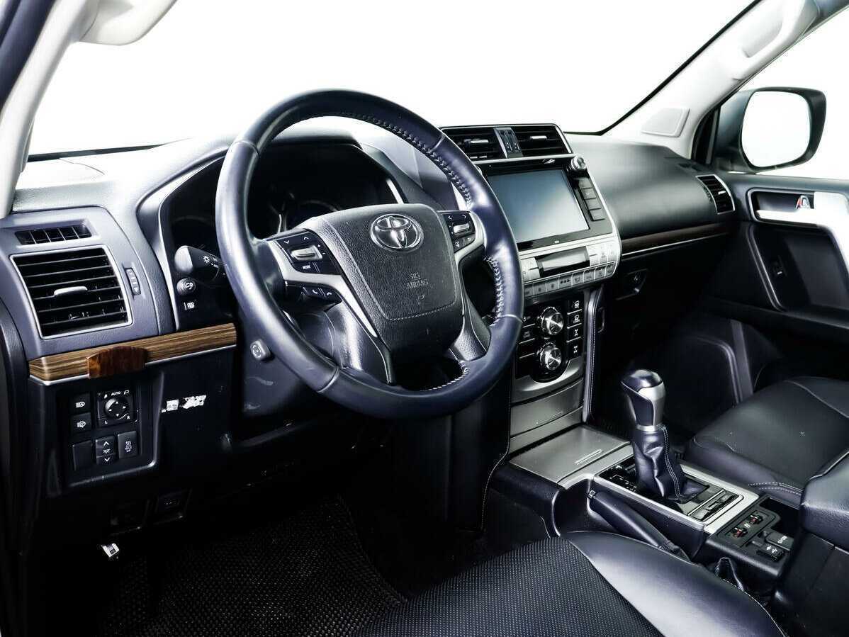 Купить Toyota Land Cruiser Prado, 2017, 61 353 км, фото №9