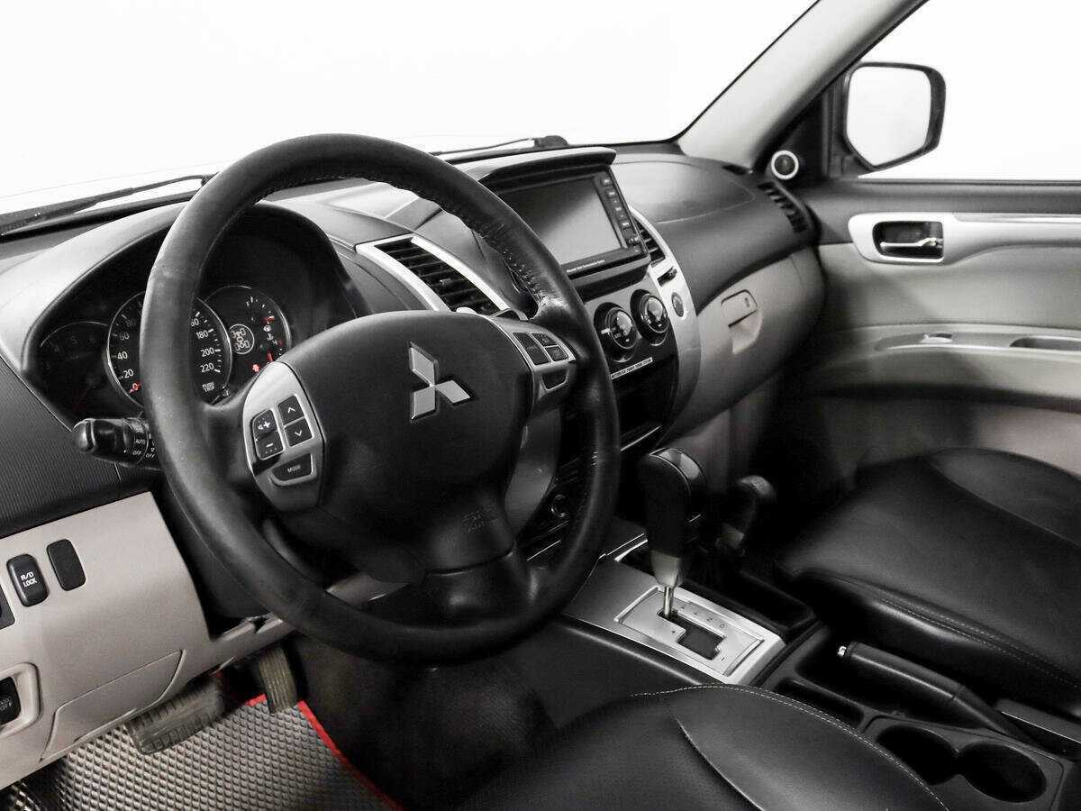 Купить Mitsubishi Pajero Sport, 2011, 255 999 км, фото №9