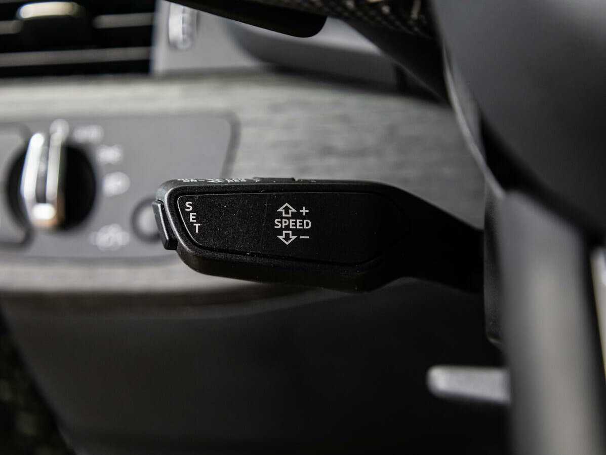 Купить Audi A4, 2019, 88 500 км, фото №17