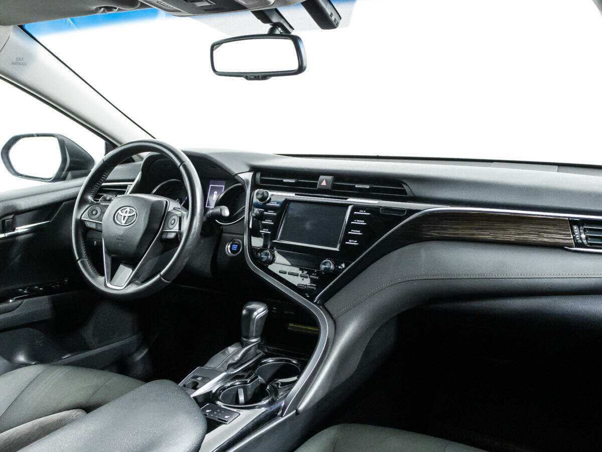 Купить Toyota Camry, 2018, 129 599 км, фото №9