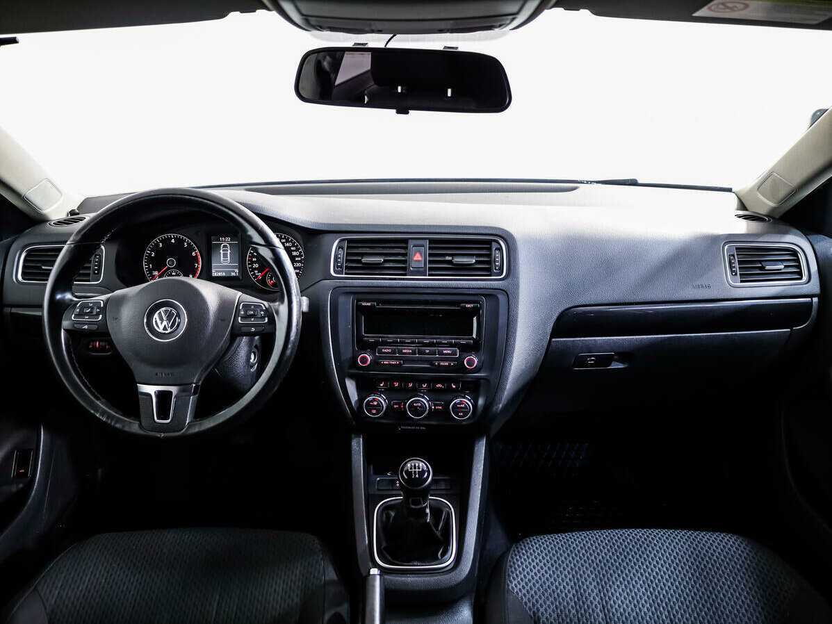 Купить Volkswagen Jetta, 2012, 182 859 км, фото №9