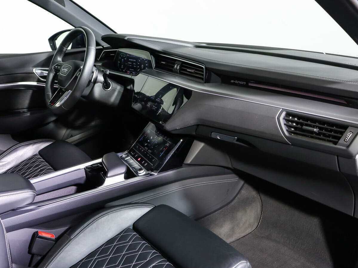 Купить Audi e-tron 55, 2020, 59 218 км, фото №8