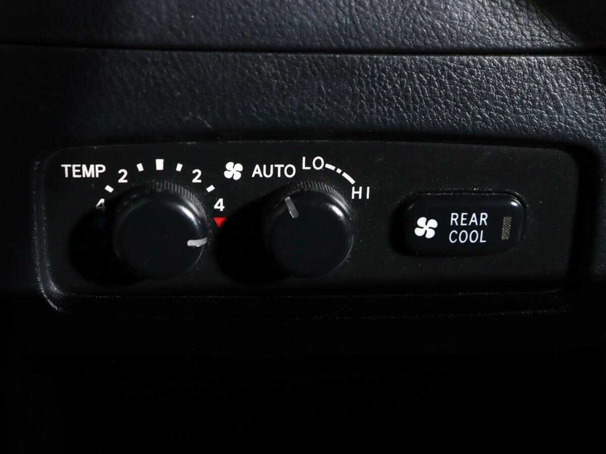 Купить Toyota Land Cruiser Prado 5-speed, 2004, 275 732 км, фото №12