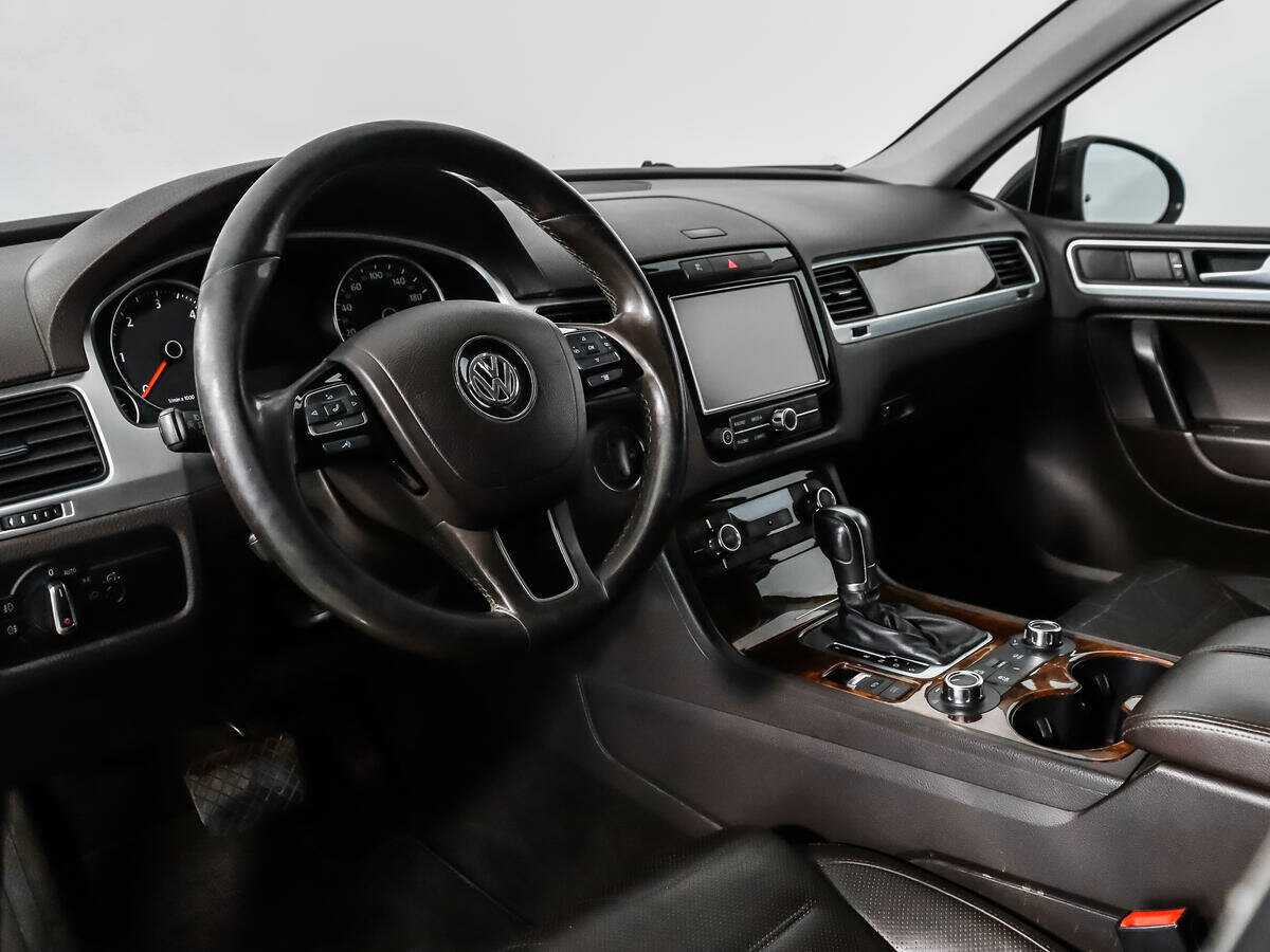 Купить Volkswagen Touareg, 2010, 302 916 км, фото №9