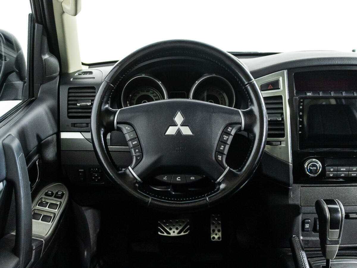 Купить Mitsubishi Pajero, 2015, 126 453 км, фото №17