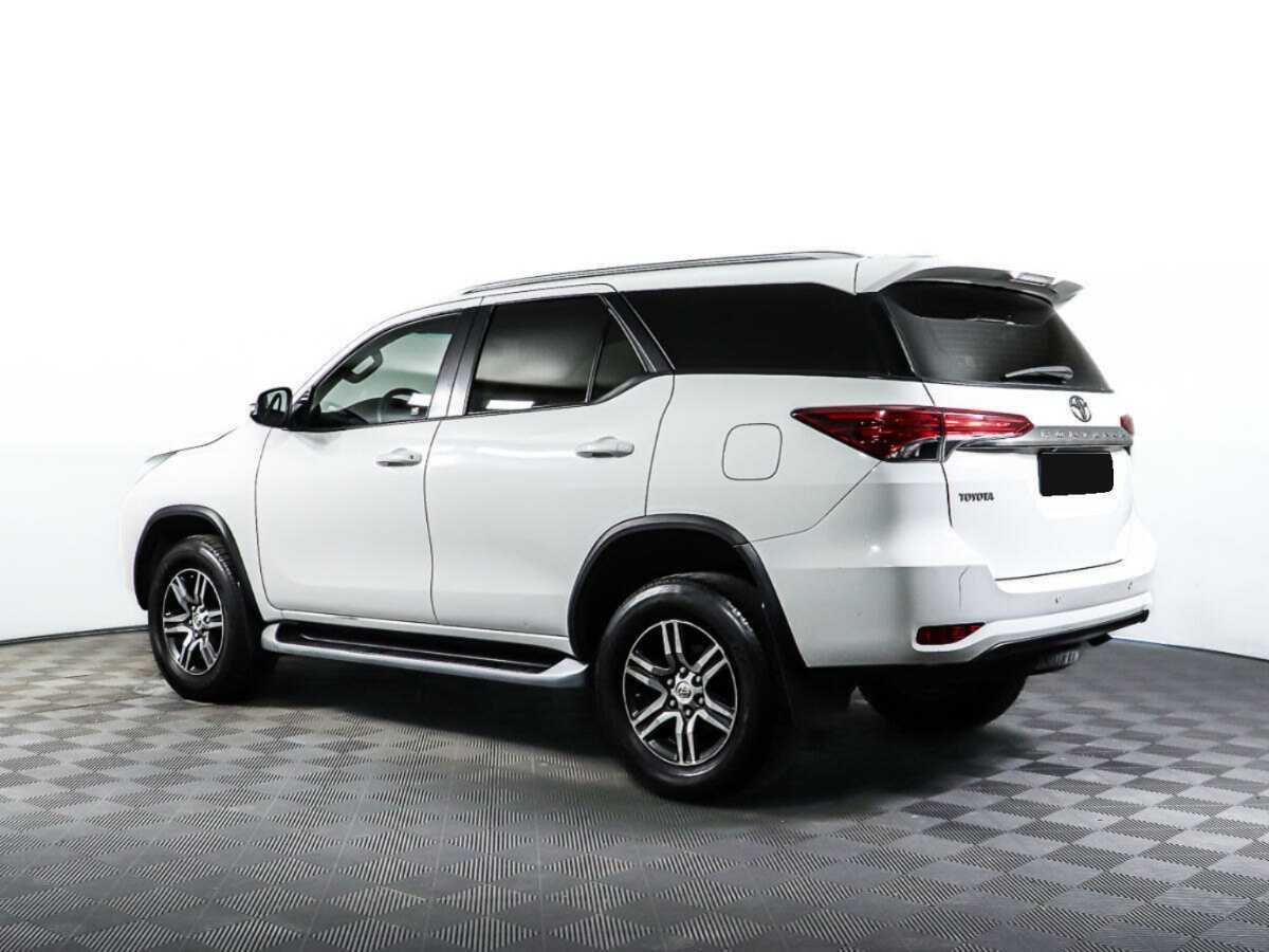 Купить Toyota Fortuner, 2017, 135 804 км, фото №6