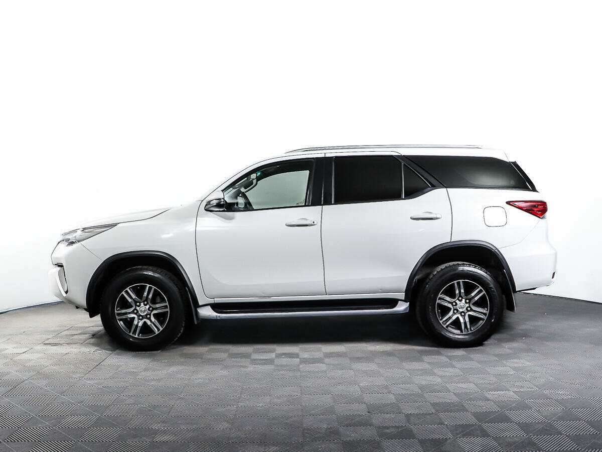 Купить Toyota Fortuner, 2017, 135 804 км, фото №7