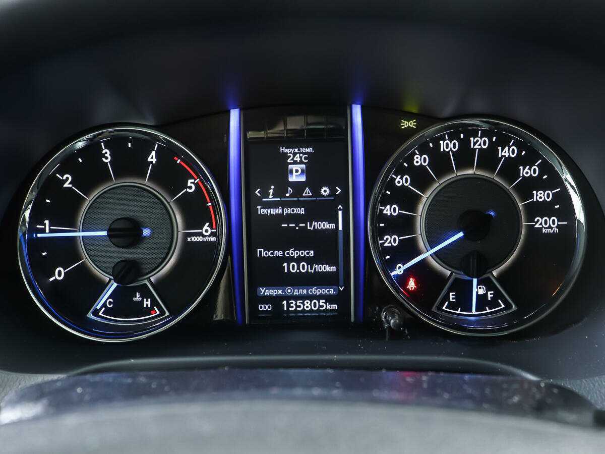 Купить Toyota Fortuner, 2017, 135 804 км, фото №13