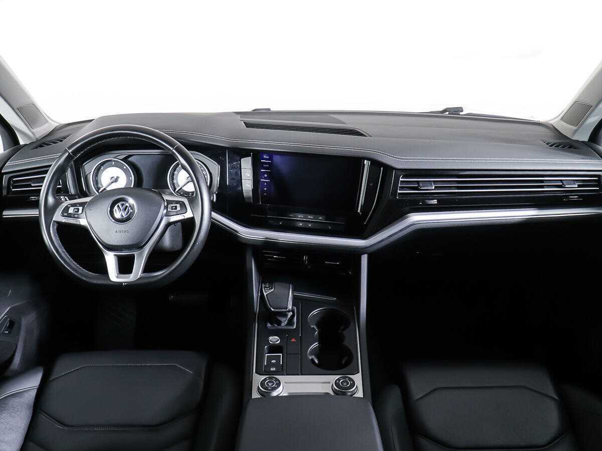 Купить Volkswagen Touareg, 2020, 123 307 км, фото №10