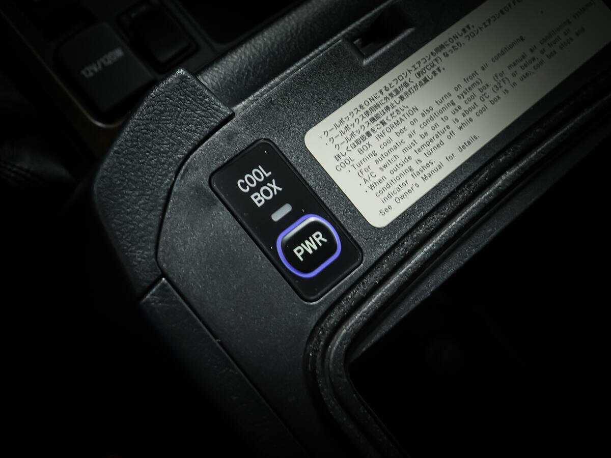 Купить Toyota Land Cruiser Prado, 2011, 351 501 км, фото №12