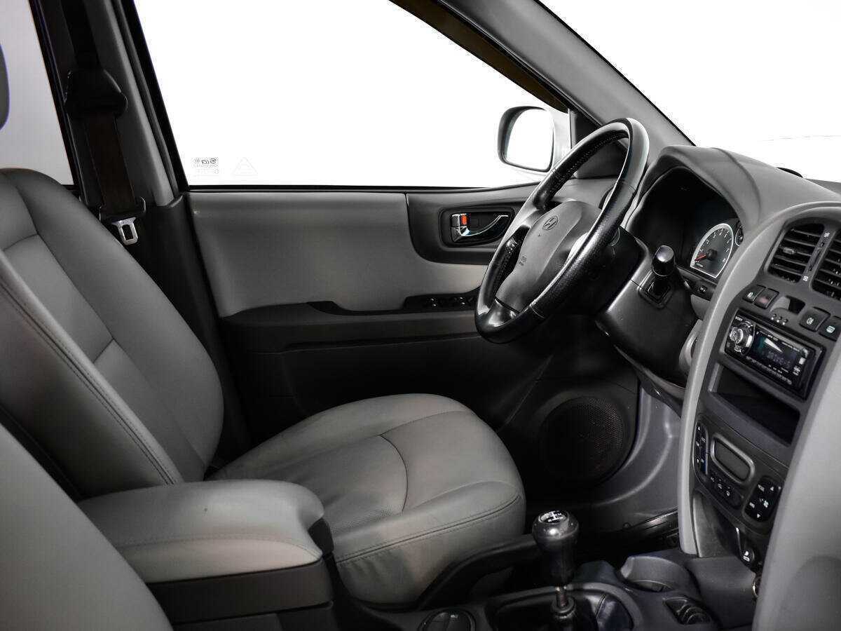 Купить Hyundai Santa Fe, 2005, 155 951 км, фото №9