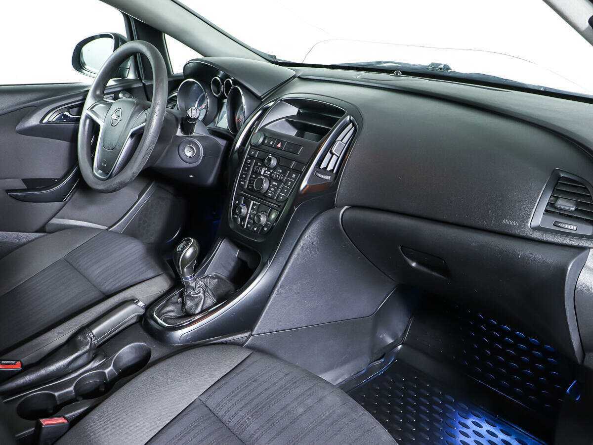 Купить Opel Astra, 2011, 237 342 км, фото №9