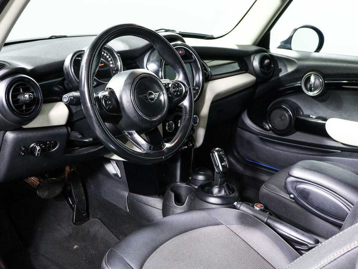 Купить Mini Hatch Cooper, 2018, 71 949 км, фото №14